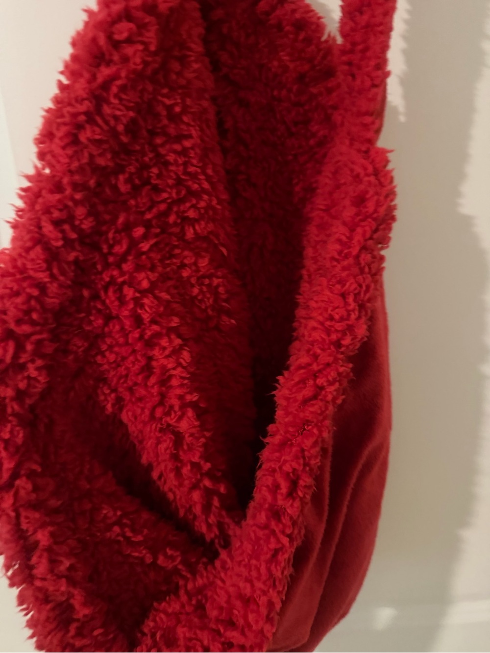 Reversible Red Plush Shoulder Tote Bag - Picture 2 of 4